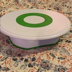 Wilton Cake spinner